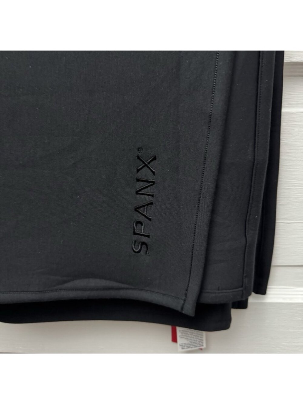 NWT Spanx AirEssentials Blanket Wrap Scarf Shawl Very Black OSFA Modal Blend - Picture 3 of 7